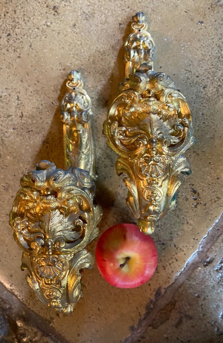 Importante Paire D’embrasses De Style Régence Dorure Au Mercure 