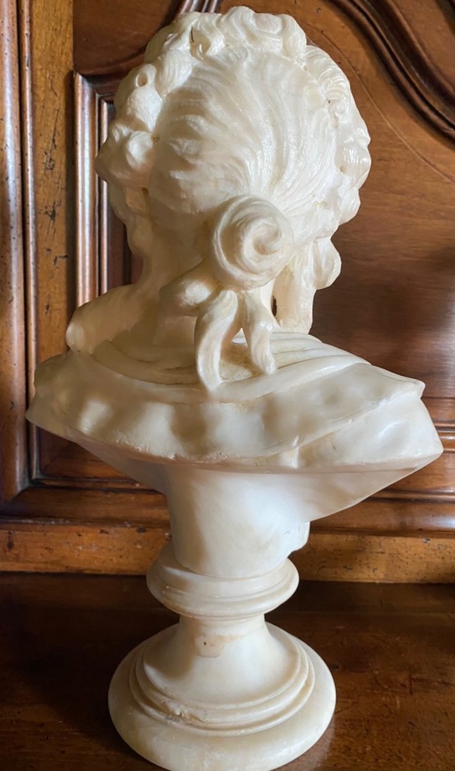 Beau Buste En Albâtre : Mme Elizabeth Sœur De Louis XVI -photo-4