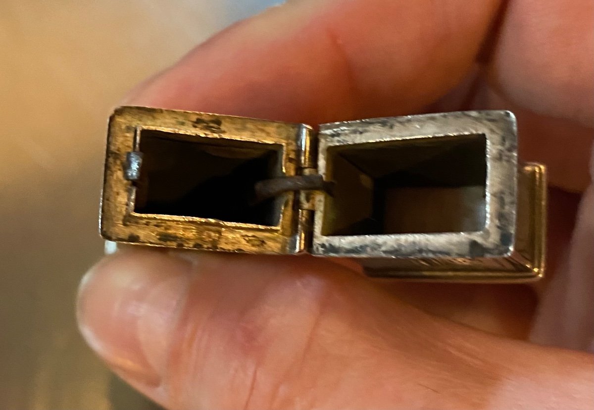 Rare Et Bel étui à Cire Ou Billet Doux En Argent Et Nacre Du XVIII Eme Siècle -photo-1