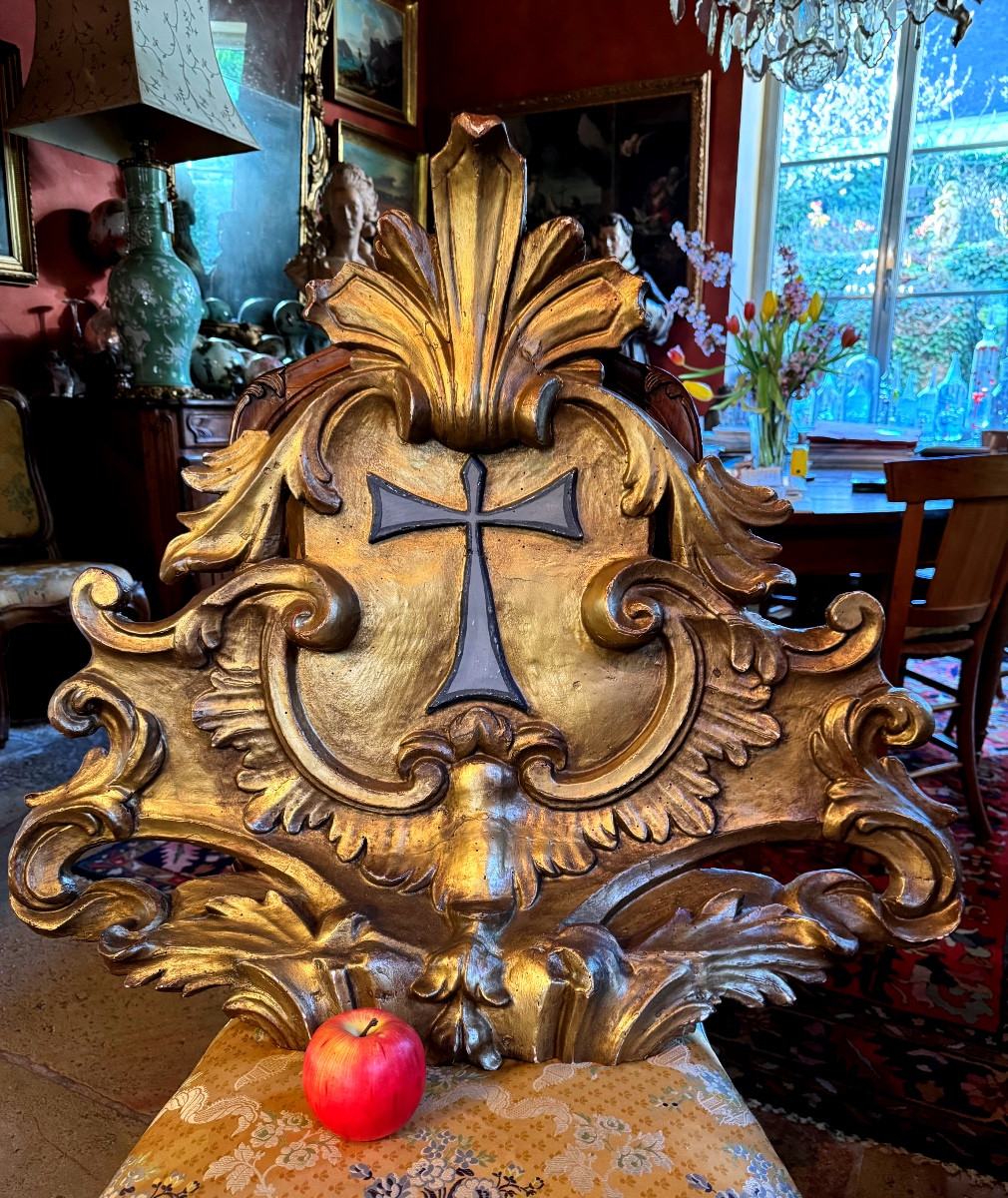 Large 18th Century Altar Pediment In Golden Wood 