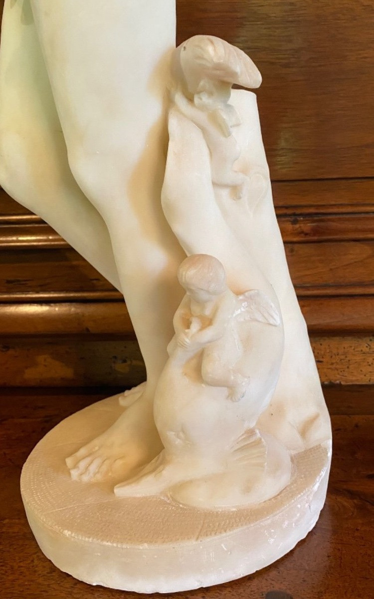 Large Medici Venus In White Marble From The 19th Century -photo-2