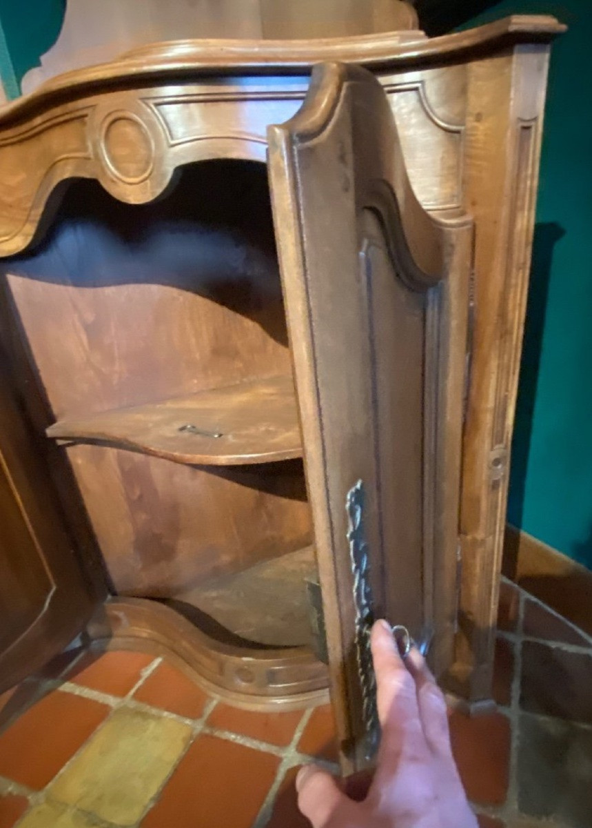 19th Century Curved Walnut Corner Cabinet In Louis XV Style-photo-1