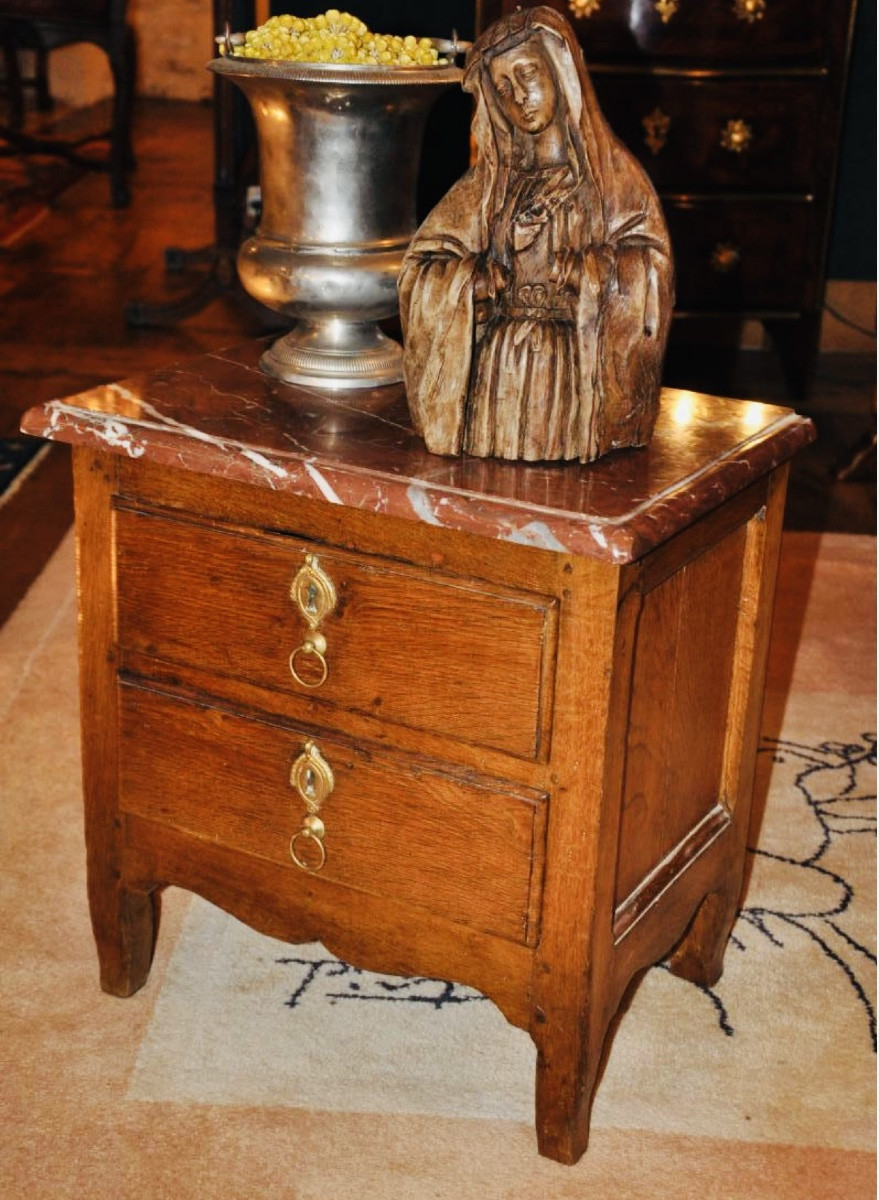 Petite commode en chêne Louis XV du XVIII eme siècle -photo-7