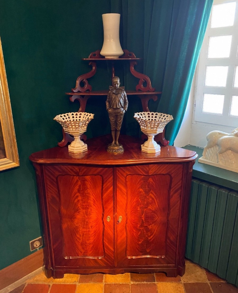 Late 19th Century Mahogany Corner Cabinet With Shelves-photo-2