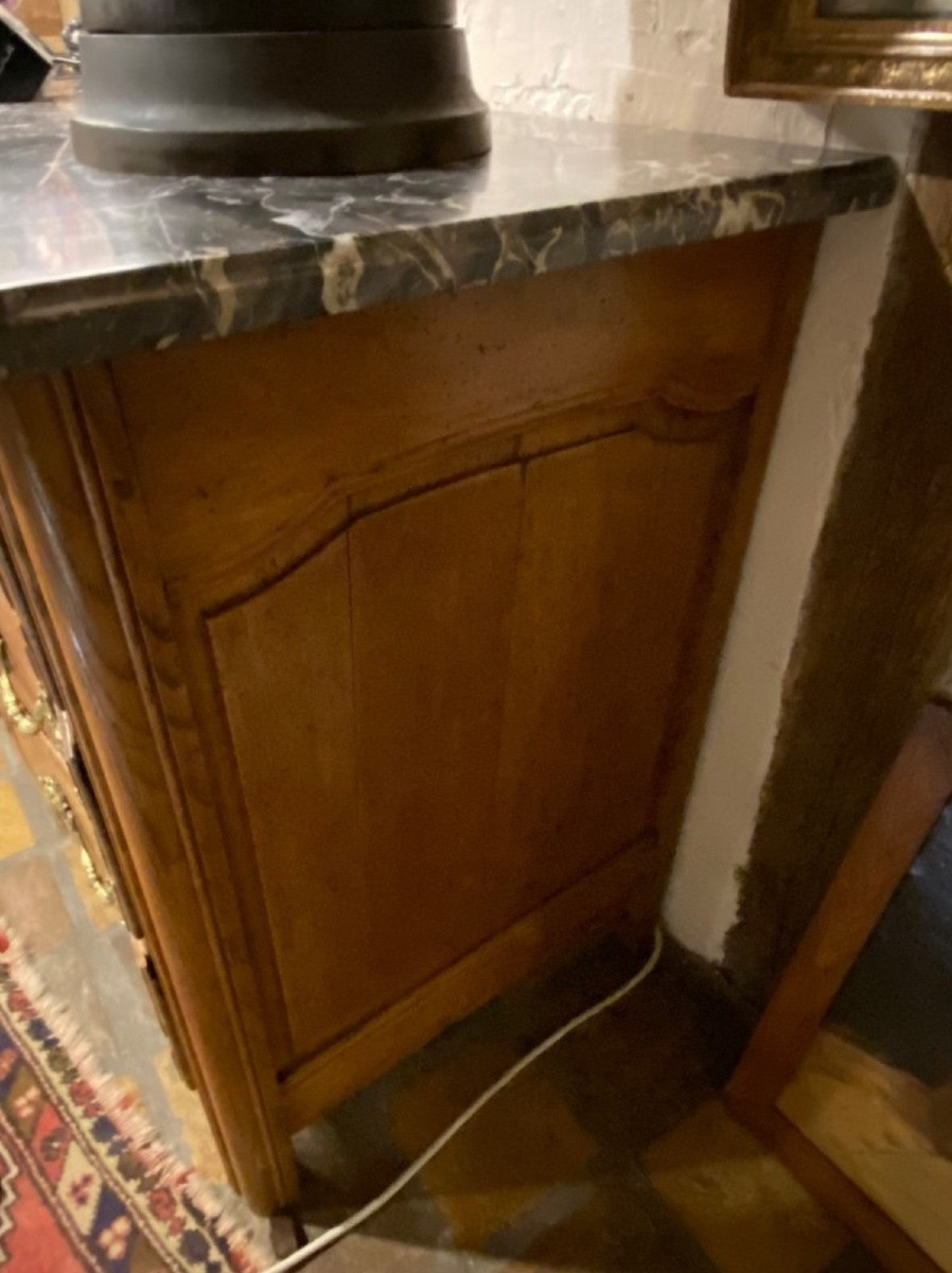Parisian Chest Of Drawers, île De France In Walnut From The 18th Century-photo-3