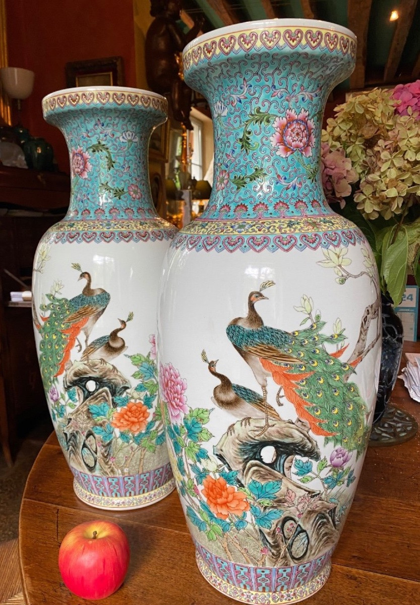 Grande Paire De Vases En Porcelaine De Chine, Famille Rose, XX Eme Siècle-photo-2