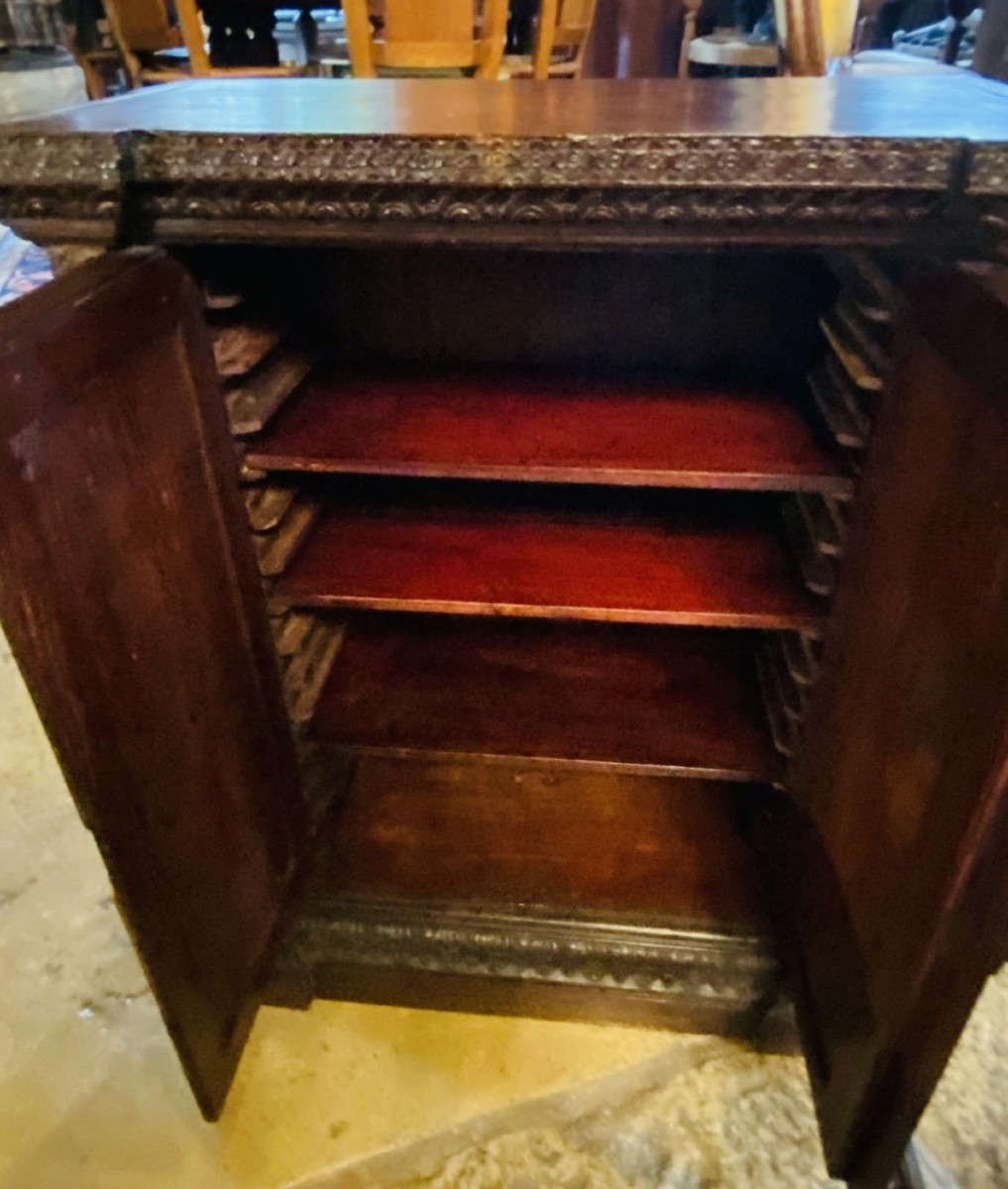 Rare Armoirette De Collectionneur En Palissandre Massif Du Milieu Du XIX Eme Siècle-photo-3