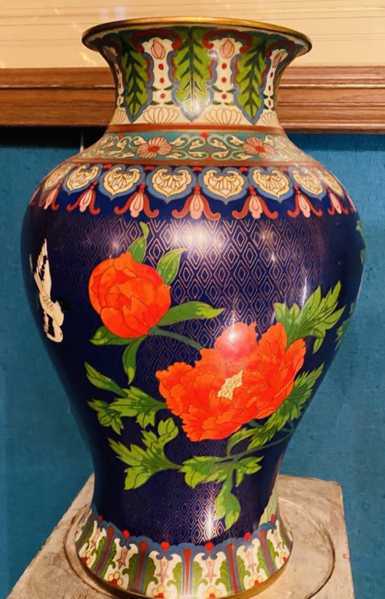 Important Pair Of Cloisonné Peony Vases, China, Early 20th Century-photo-6