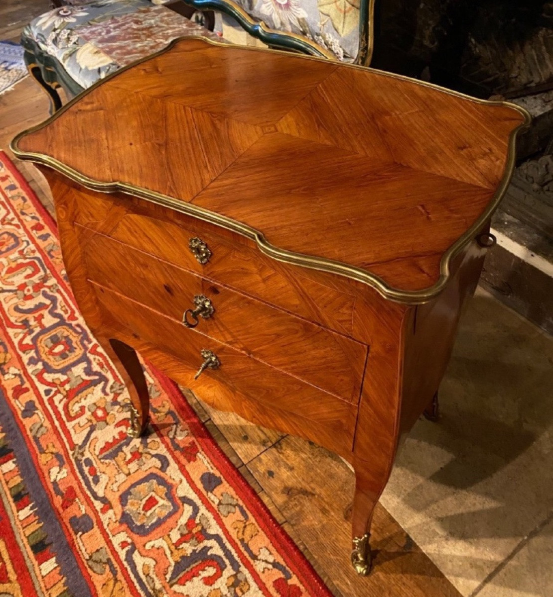 Small Louis XV Style Chest Of Drawers-photo-5