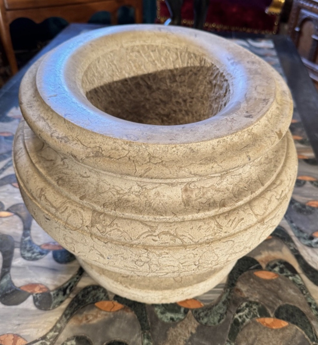 Imposing 18th Century Oval Marble Stone Cooler With Fossils -photo-1