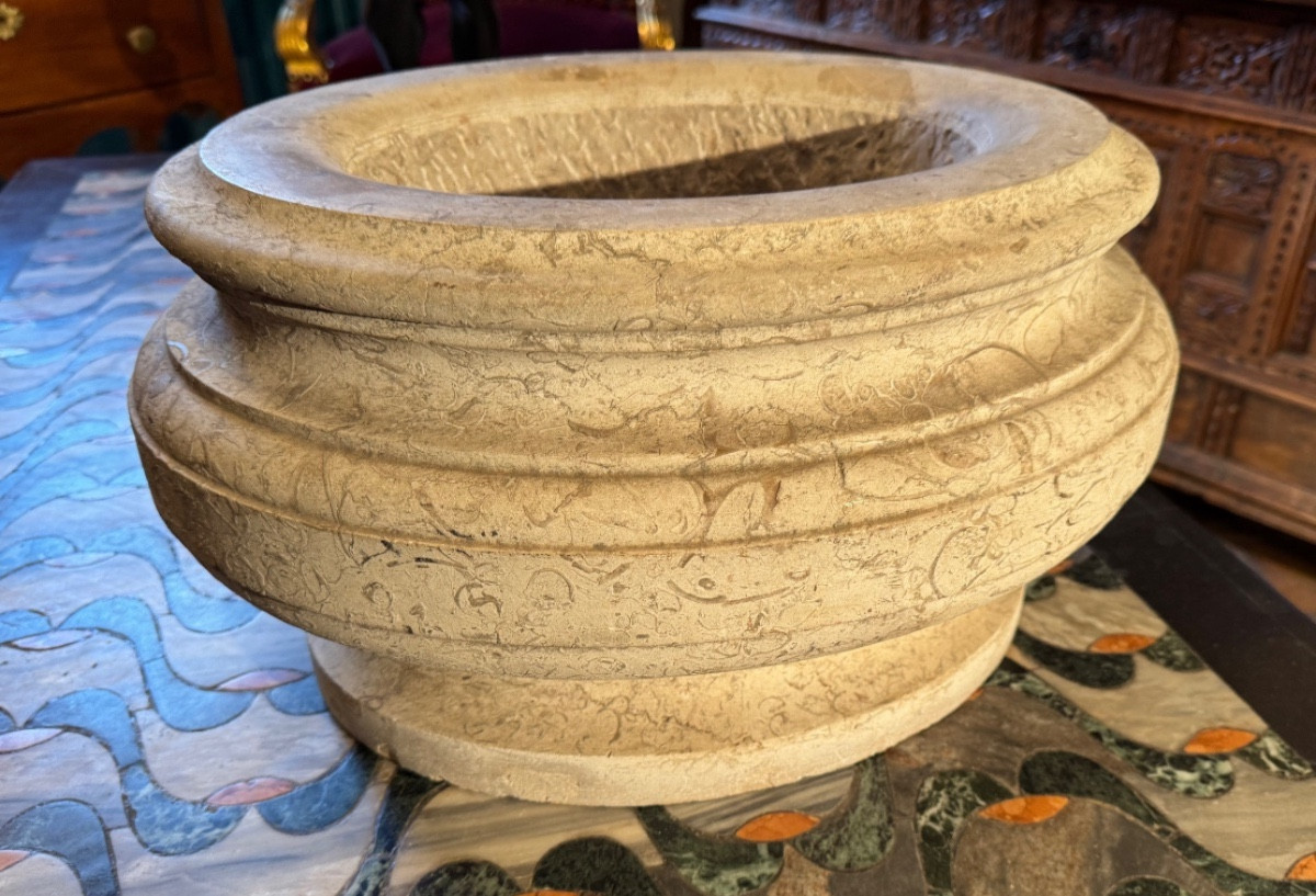 Imposing 18th Century Oval Marble Stone Cooler With Fossils 