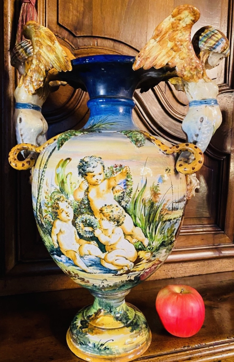 Imposant Vase En Majolique Italienne de style renaissance et datant Du XIX Eme Siècle "-photo-2