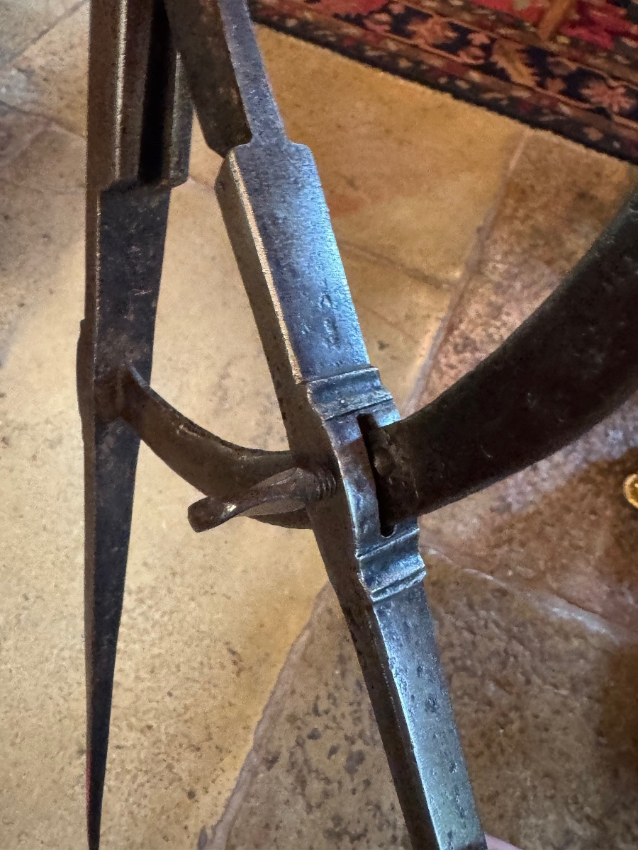 Grand compas d’arpenteur du XVII eme siècle en fer forgé -photo-8