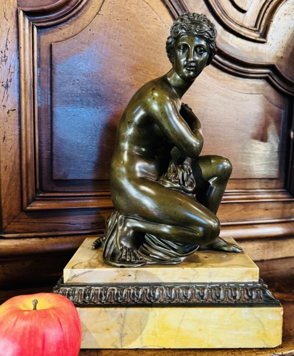 La Venus Accroupie à la tortue, Beau Bronze Du XIX Eme Siècle-photo-2