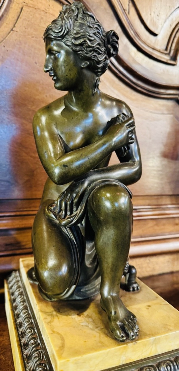 La Venus Accroupie à la tortue, Beau Bronze Du XIX Eme Siècle-photo-1
