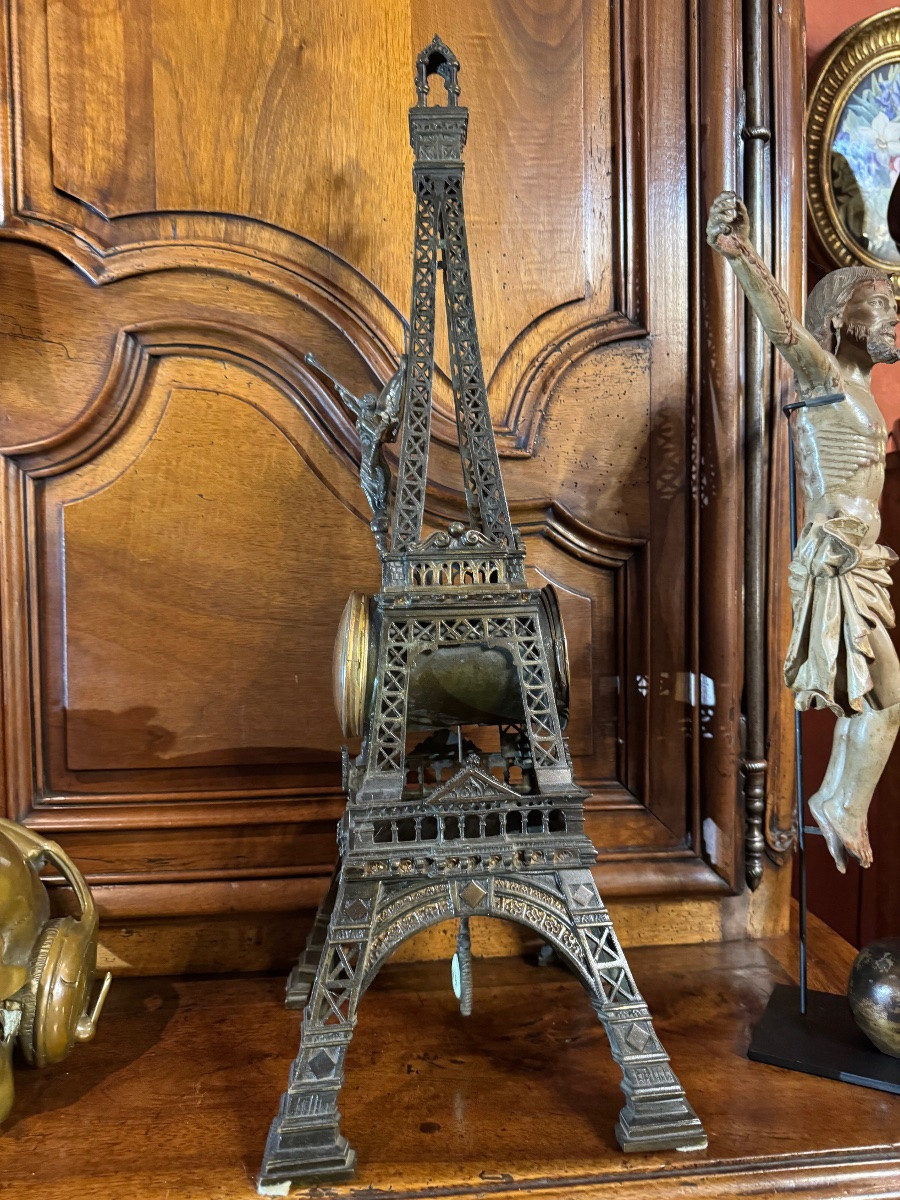 Eiffel Tower Metal Clock Circa 1900-photo-5