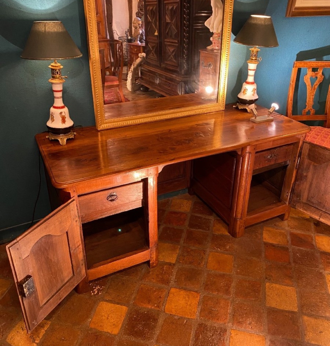 Large Flat Desk With Drawers In Burgundy Walnut, 18th Century-photo-7