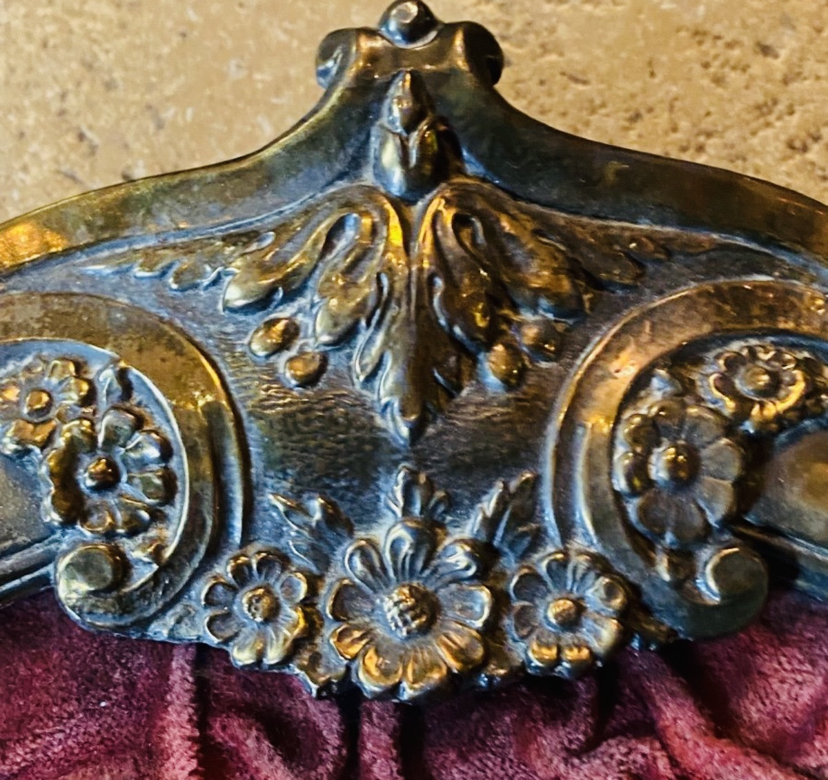 Ecumenical Silvered Bronze Frame With Relics And Ex-votos  -photo-7