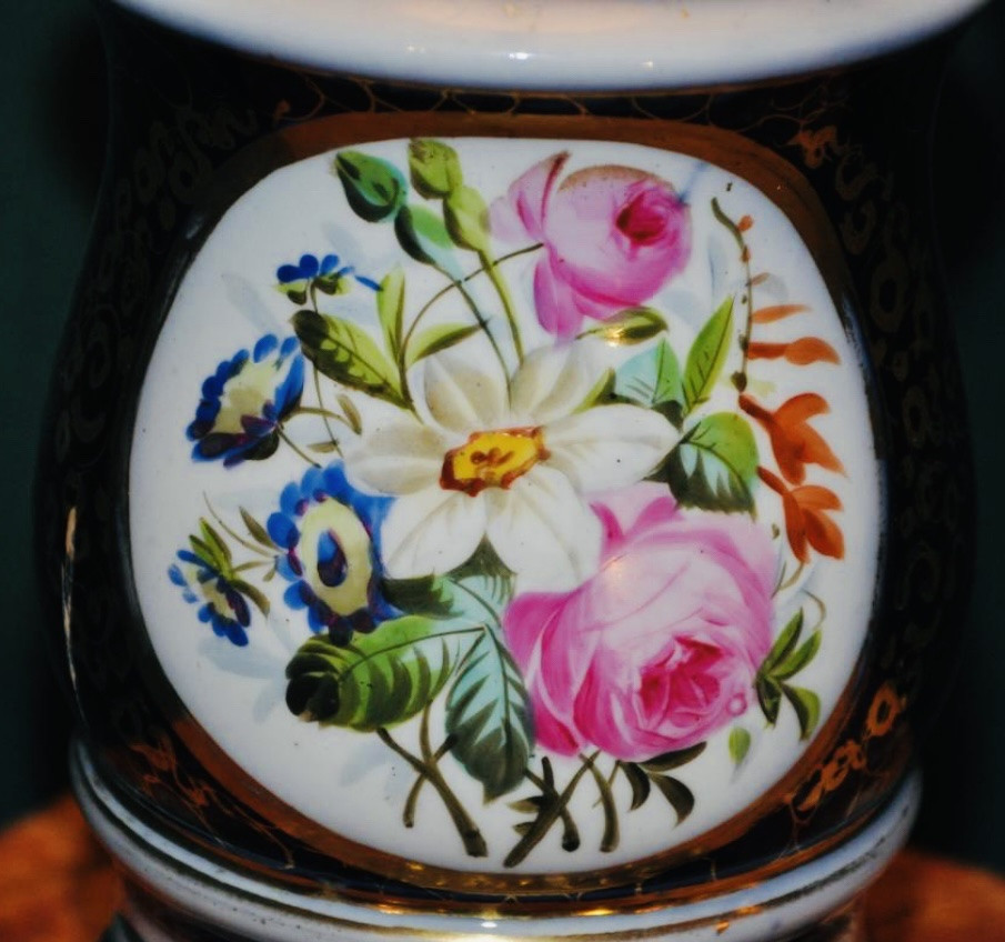 Lampe Valentine à décor floral montée bronze, époque Napoléon III -photo-2