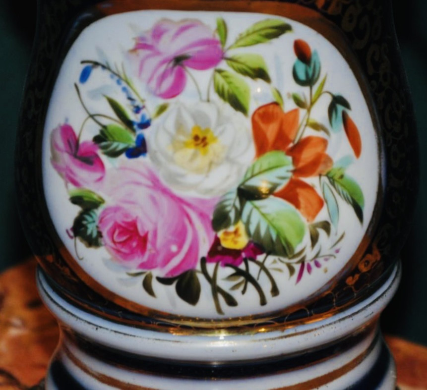 Lampe Valentine à décor floral montée bronze, époque Napoléon III -photo-4