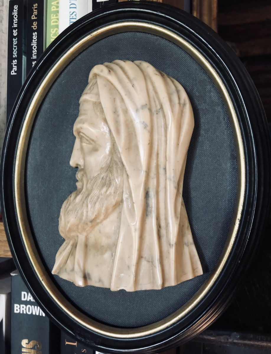 Profil D’un homme sculpté En Marbre du XIXe Siècle
