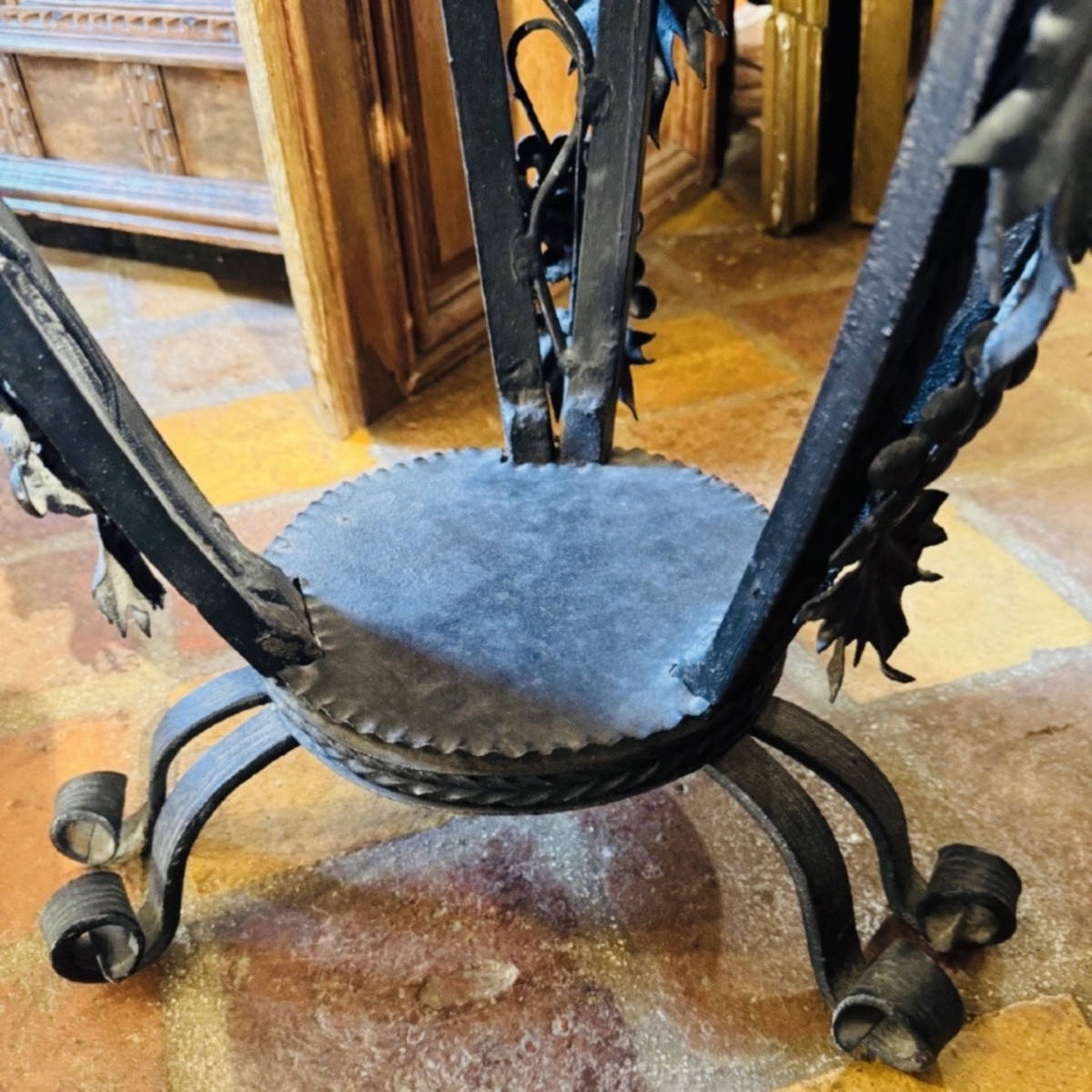 Art Deco Wrought Iron Side Table With Bunches Of Grapes And Vine Leaves, Circa 1930-photo-4