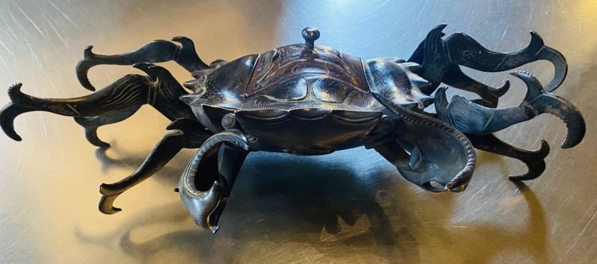 Brûle parfum japonais période Edo, signé, beau crabe en bronze 
