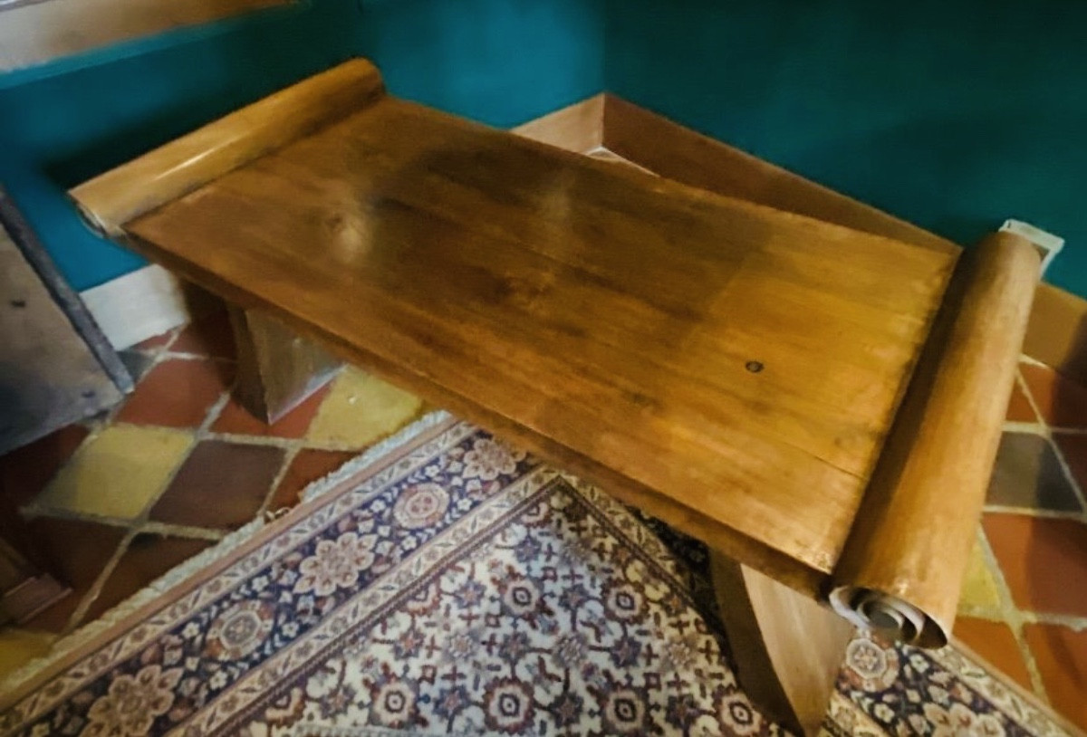 Chinese Coffee Table From The 1970s In Exotic Wood-photo-1
