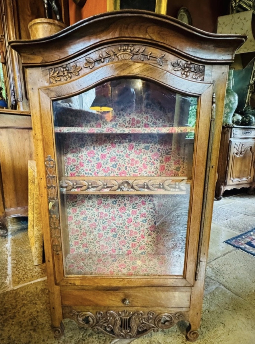 Verriot provençal en noyer transition Louis XV Louis XVI