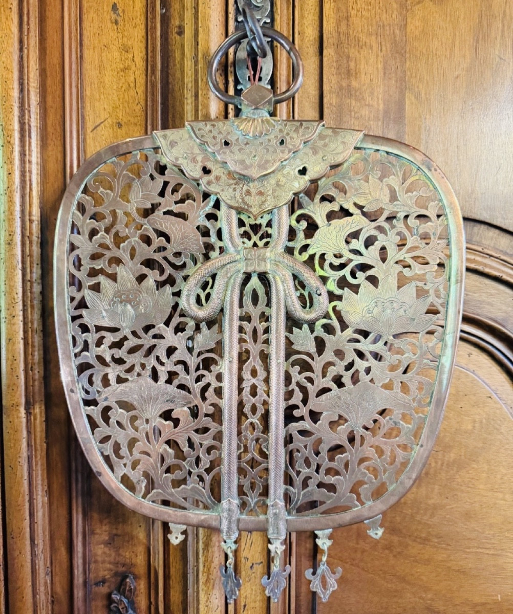 Large Bronze Keman From The 19th Century, Japanese Temple Ornament