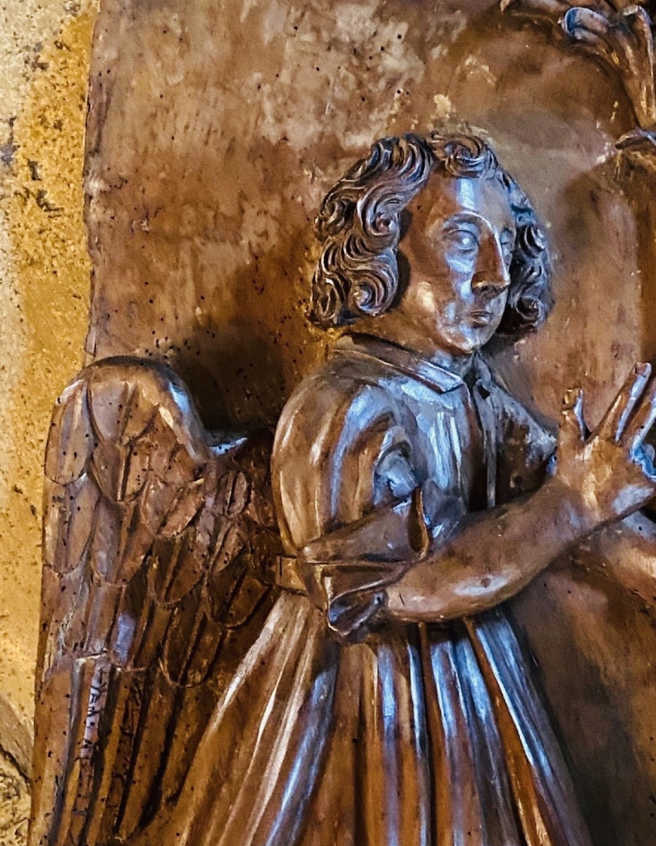 Gabriel, Angel Of The Annunciation To Mary, Walnut Sculpture In High Relief, Late 17th Century-photo-1