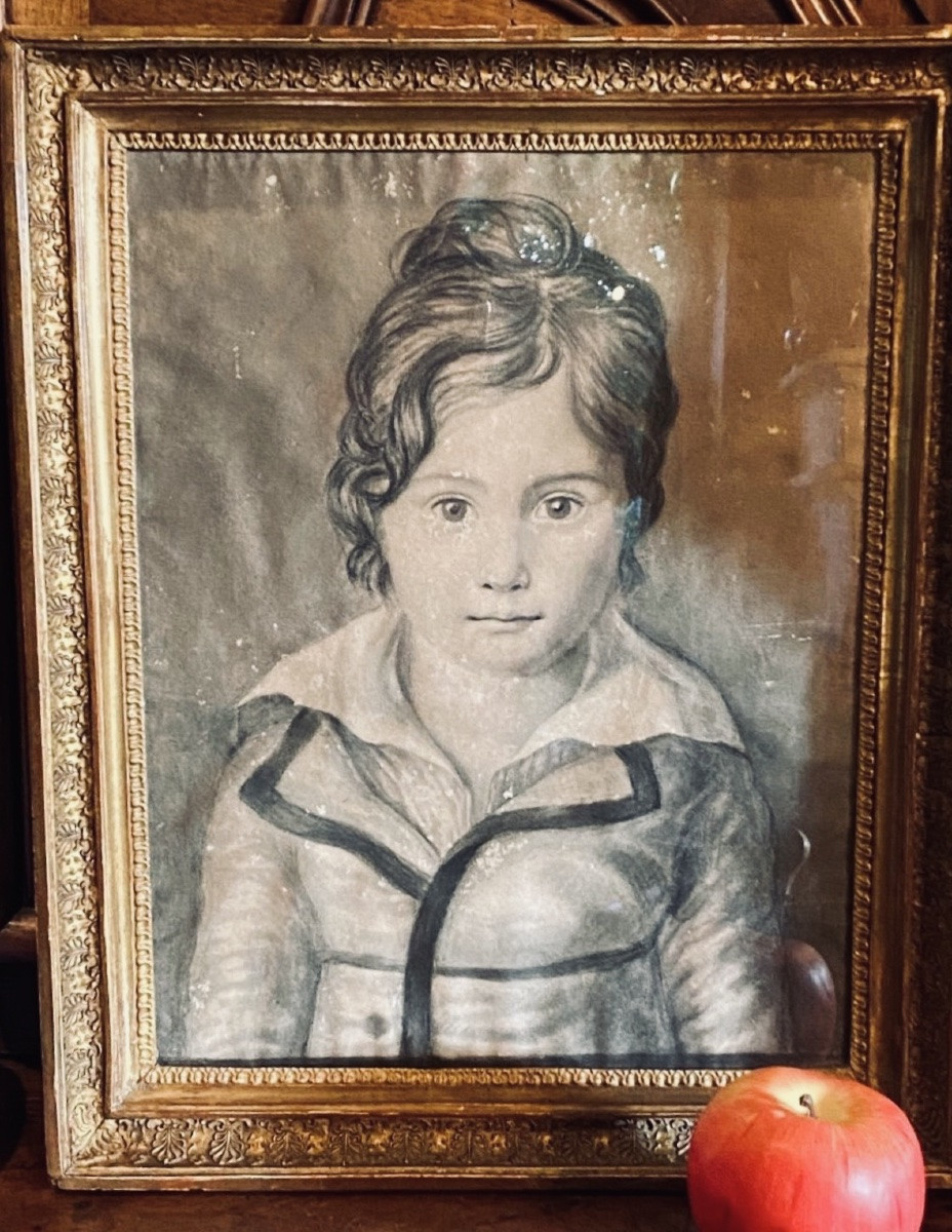 Portrait d’enfant en buste au fusain, époque restauration -photo-2
