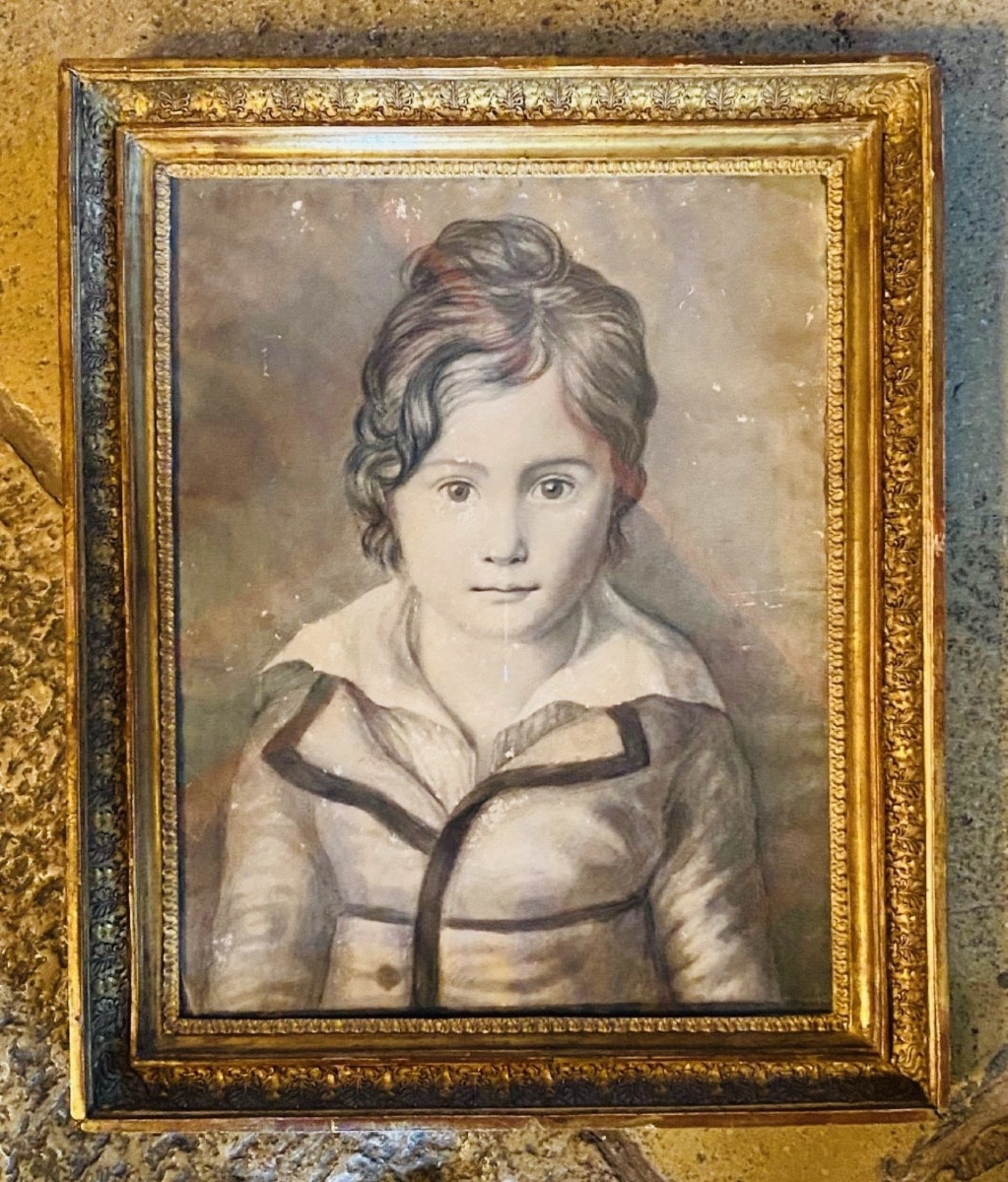 Portrait d’enfant en buste au fusain, époque restauration 
