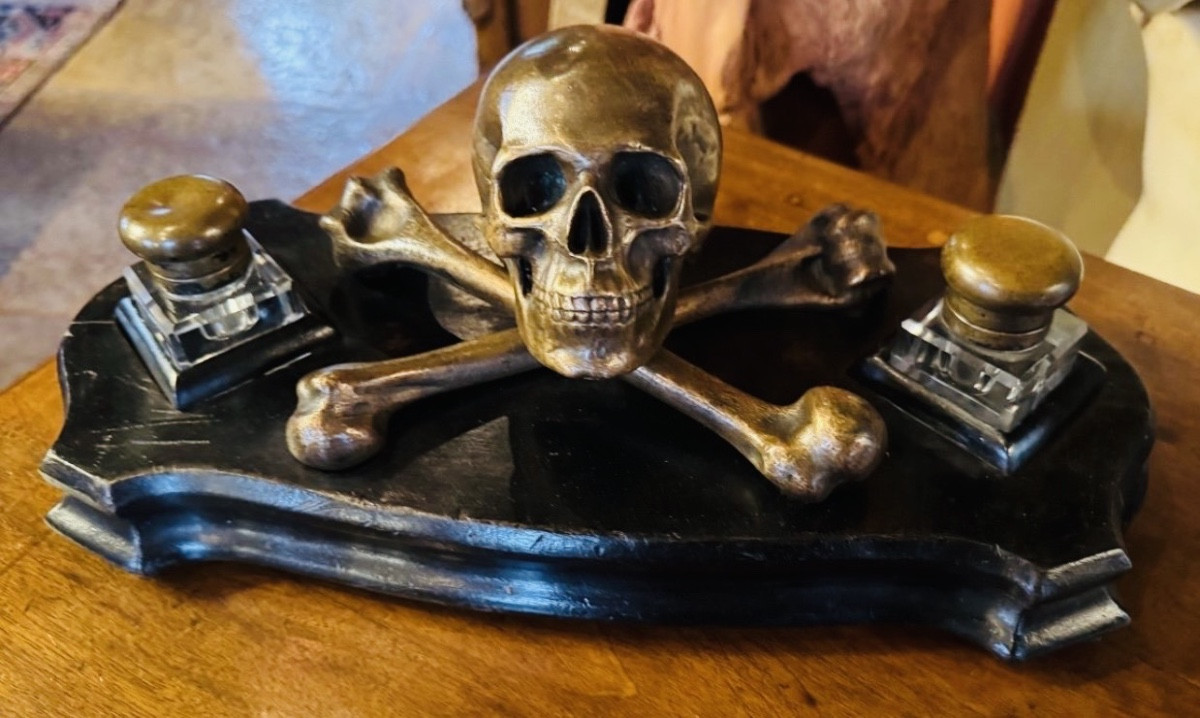 Inkwell With Vanity Theme, Forming Memento Mori, Late 19th Century 