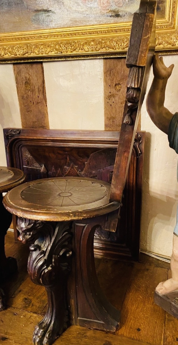 Pair Of Renaissance Style Walnut Or Sgabellis Chairs From The 19th Century-photo-2