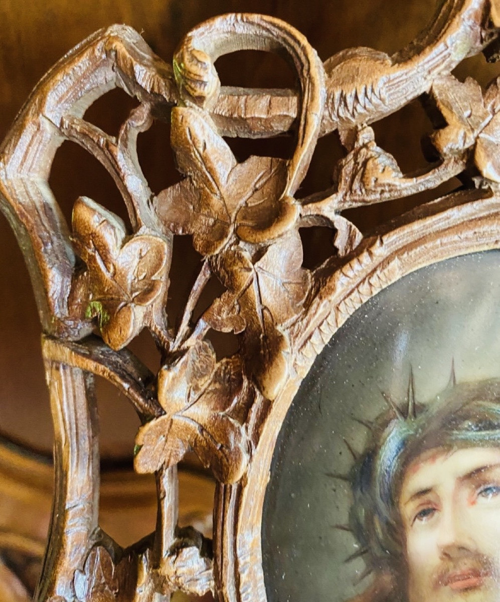 19th Century Sculptured And Open-heared Benitier With Christ's Face Painted On Porcelain-photo-7