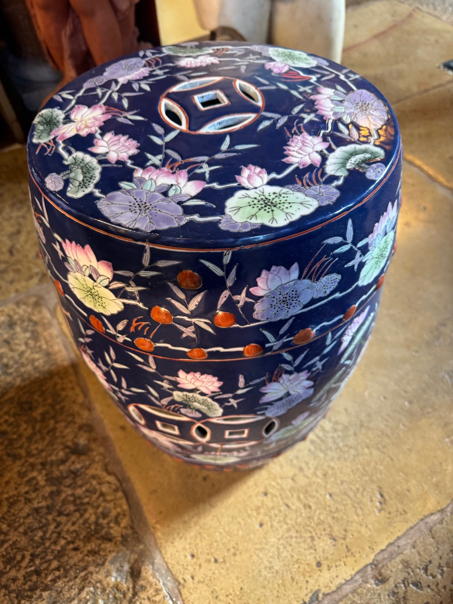TABOURET DE JARDIN en PORCELAINE DE CHINE, XX eme siècle -photo-4