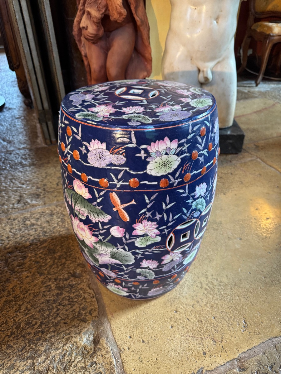 TABOURET DE JARDIN en PORCELAINE DE CHINE, XX eme siècle -photo-1