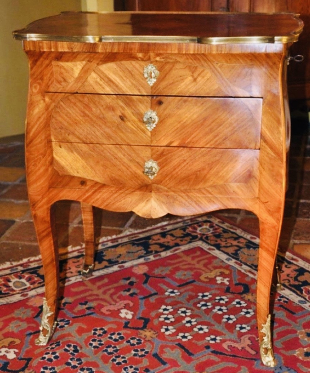 PETITE COMMODE CHIFFONNIÈRE en marqueterie de bois de rose DE STYLE LOUIS XV-photo-2