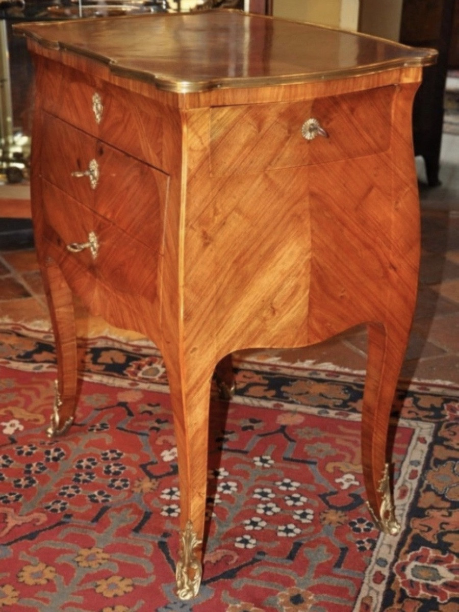 PETITE COMMODE CHIFFONNIÈRE en marqueterie de bois de rose DE STYLE LOUIS XV-photo-4
