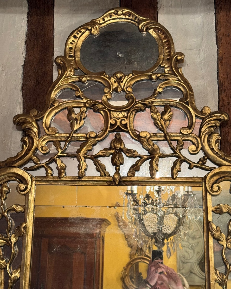 Important miroir à parecloses en bois doré, riche décor rocaille d'inspiration provençale, styl-photo-6