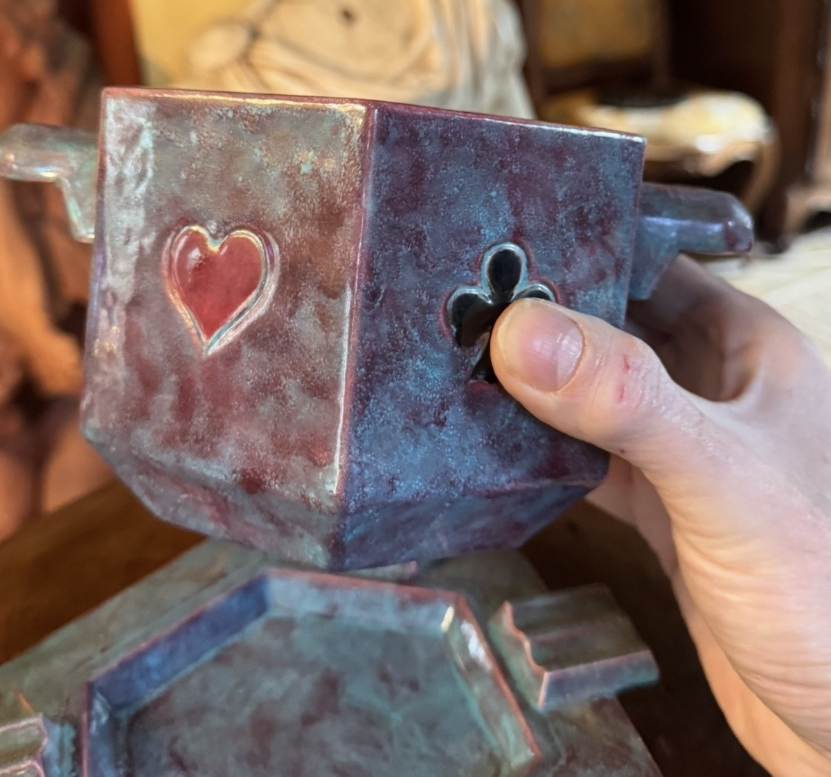 Nécessaire de fumeur Art Déco en faïence émaillée – décor jeu de cartes – vers 1930-1950-photo-4