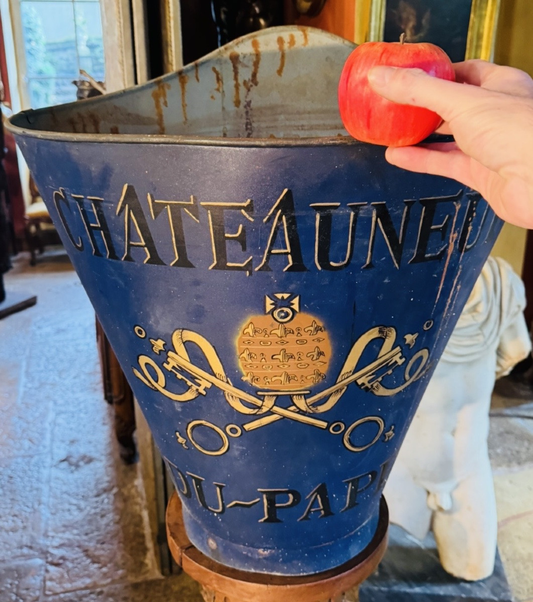 Hotte de vendangeur publicitaire “Châteauneuf-du-Pape” – Première moitié du XXe siècle-photo-3