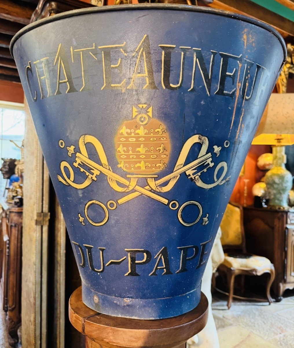 Hotte de vendangeur publicitaire “Châteauneuf-du-Pape” – Première moitié du XXe siècle