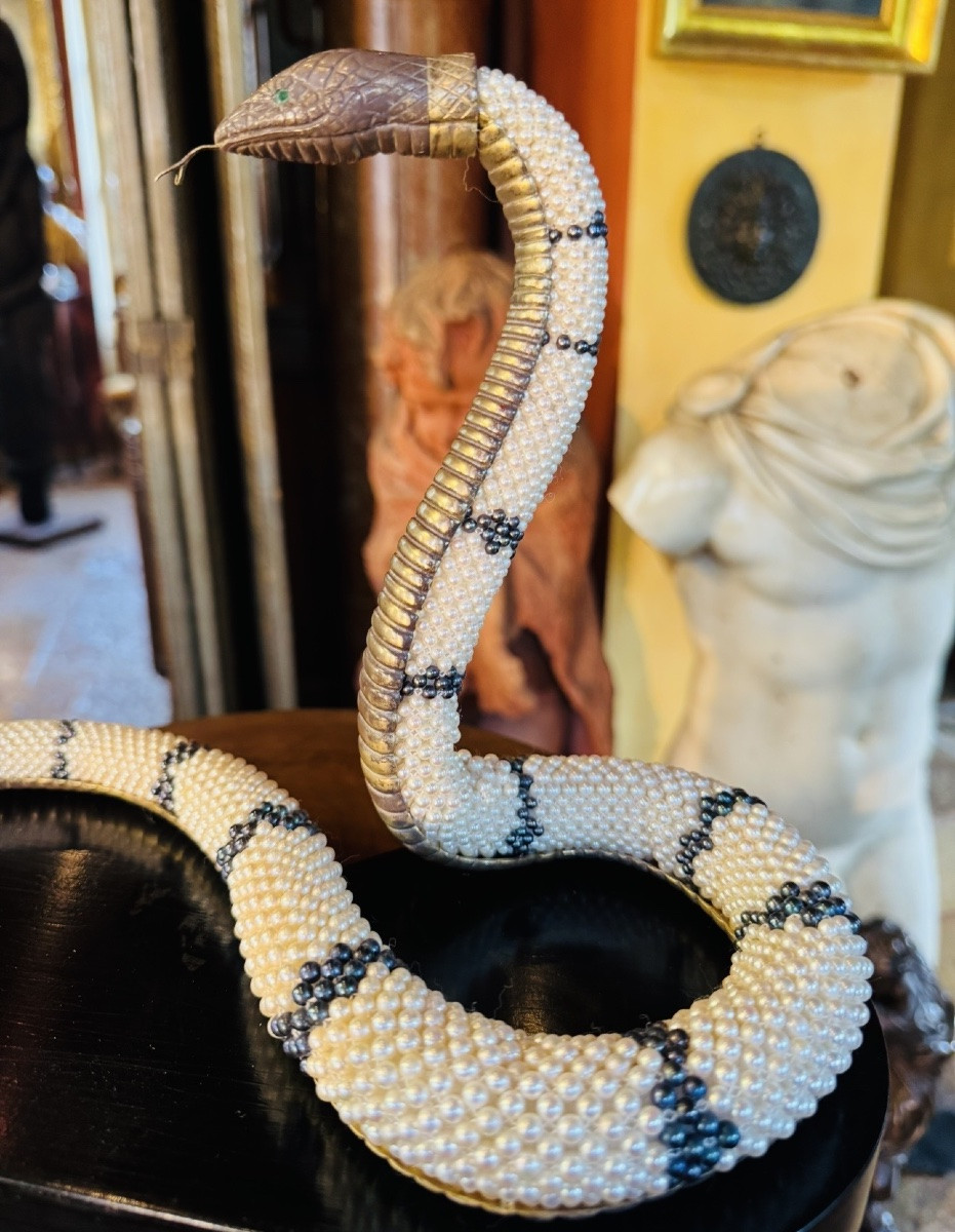 Serpent en perles Akoya du Japon, argent et émeraudes - Objet de curiosité, XXe siecle-photo-4