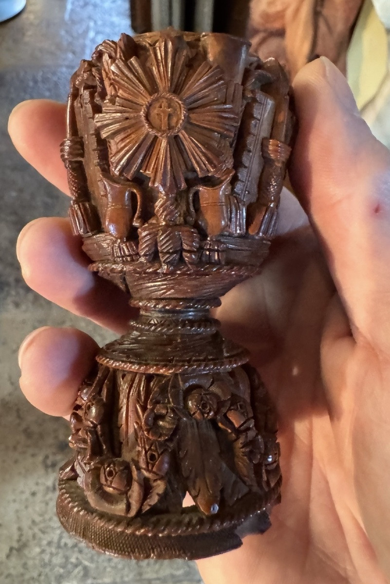 Gobelet de berger en noix de corozo sculptée, travail populaire, XVIlle siècle-photo-8