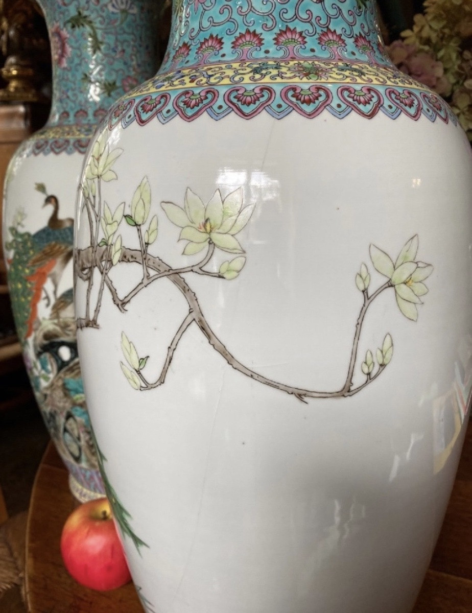 Large Pair Of Chinese Porcelain Vases, Famille Rose, XX Th Century-photo-6