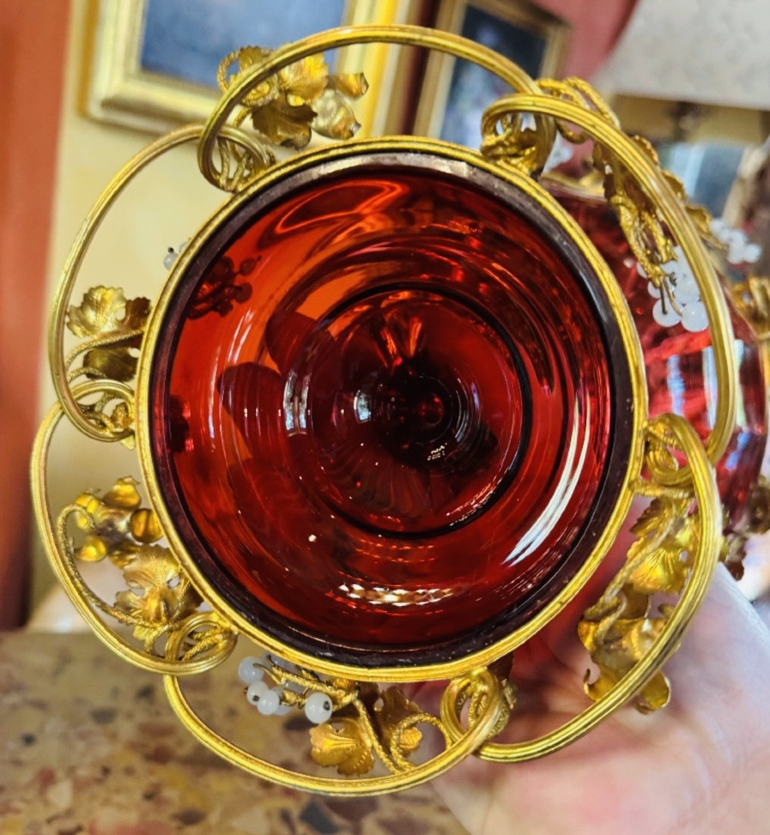 Large Ruby Red Crystal Cup With Faceted Decorfacettes And Vineyar Pampres Decoration-photo-4