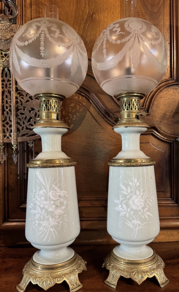Large Pair Of Napoleon III Celadon Green Oil Lamps-photo-6
