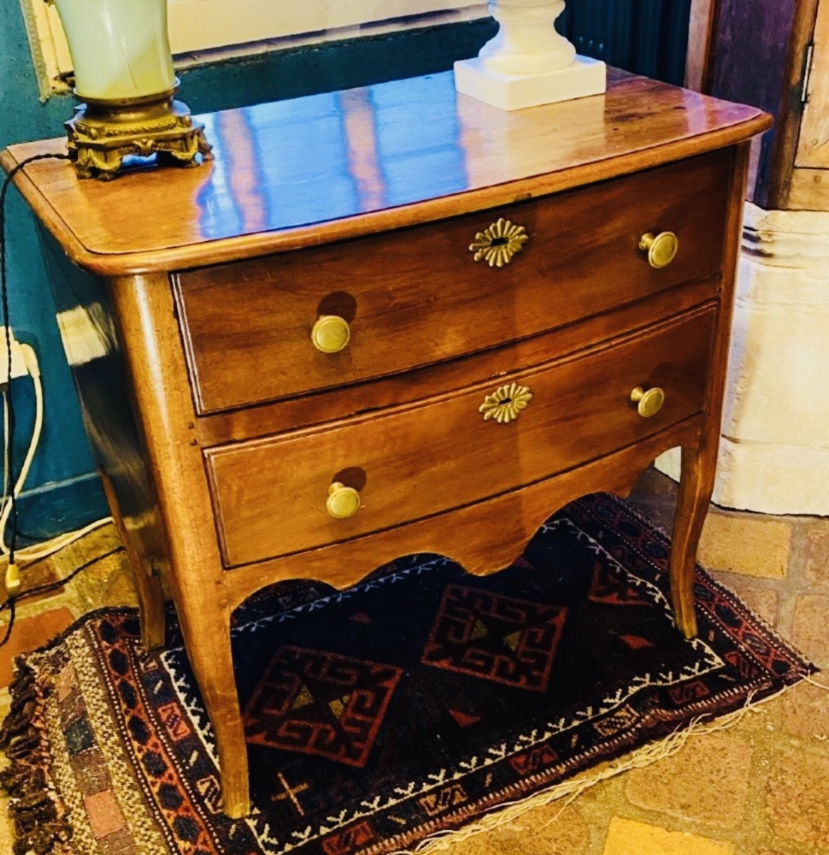COMMODE SAUTEUSE CEINTRÉE DU DAUPHINÉ EN NOYER XVIII EME SIÈCLE-photo-3